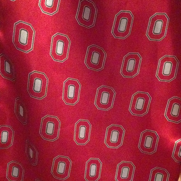 Elegant Red Silk Scarf - Picture 3 of 3